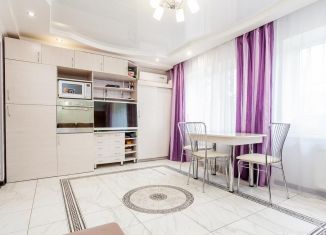 Продается трехкомнатная квартира, 64 м2, Краснодар, улица имени Тургенева, 166