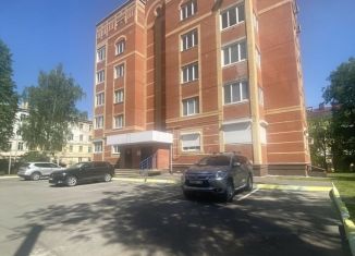 Продам трехкомнатную квартиру, 90.1 м2, Йошкар-Ола, улица Волкова, 196А
