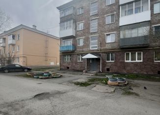2-комнатная квартира на продажу, 39.5 м2, Серов, улица Железнодорожников, 26