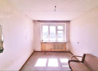 Продается 2-ком. квартира, 37 м2, Ярцево, улица Пугачёва, 1А