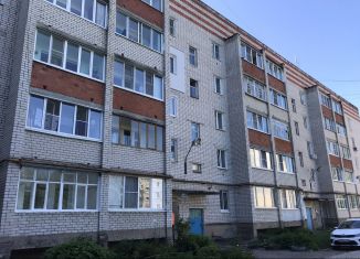 Продам 2-комнатную квартиру, 54 м2, Нижегородская область, Высокая улица, 28