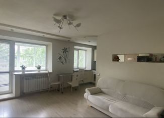 Аренда 2-комнатной квартиры, 46 м2, Тихвин, 1-й микрорайон, 13