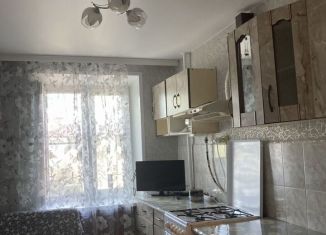 Сдается 2-ком. квартира, 50 м2, Бор, Первомайская улица, 5А