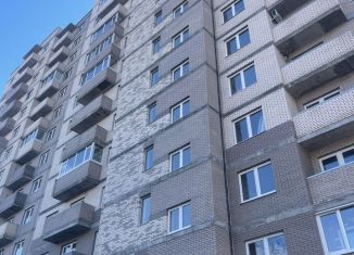 Продаю 3-ком. квартиру, 74 м2, Архангельск, улица Володарского, 81