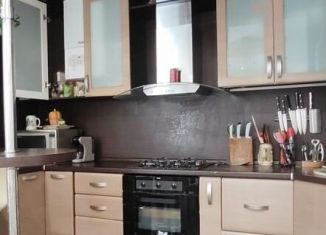 Продам 4-комнатную квартиру, 110 м2, Новомосковск, Комсомольская улица, 29
