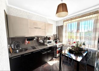 Продается 2-комнатная квартира, 56 м2, Оренбург, Орская улица, 47, Центральный район