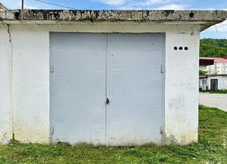 Продается гараж, 24 м2, поселок городского типа Новомихайловский, 2-й микрорайон, 15