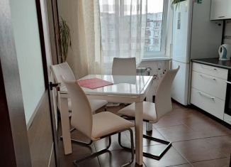 Сдам в аренду 1-комнатную квартиру, 40 м2, Калининград, улица Петра Панина, 9