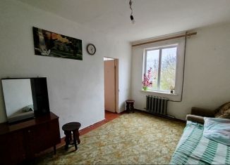 Сдается двухкомнатная квартира, 45 м2, Верхняя Пышма, улица Петрова, 6А