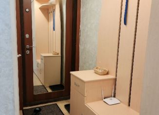 Сдаю в аренду однокомнатную квартиру, 35 м2, Тюмень, улица Парфёнова, 26