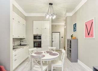 Продам 2-ком. квартиру, 75.2 м2, Тюмень, улица Максима Горького, 53, ЖК Home Sweet Home