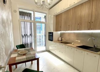 Сдаю в аренду 1-ком. квартиру, 45 м2, Калининград, улица Генерал-фельдмаршала Румянцева, 11