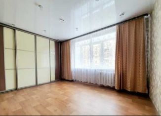 Продается двухкомнатная квартира, 39.9 м2, Северск, улица Победы, 6