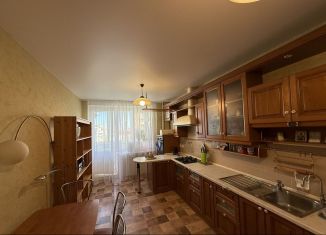 Сдача в аренду трехкомнатной квартиры, 135 м2, Нижний Новгород, Трудовая улица, 8, Нижегородский район