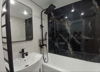 Продам двухкомнатную квартиру, 56 м2, Йошкар-Ола, бульвар Чавайна, 18, микрорайон Центральный