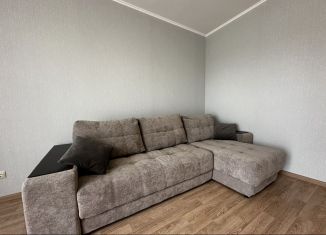 Сдаю в аренду двухкомнатную квартиру, 68 м2, деревня Мокшино, Норильский бульвар, 2