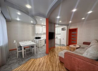 Сдаю 1-комнатную квартиру, 56 м2, Саратов, улица имени Г.К. Орджоникидзе, 44А