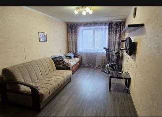 Сдам в аренду 2-комнатную квартиру, 45 м2, Верхняя Пышма, Юбилейная улица, 12