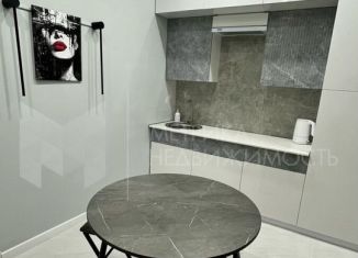 Продажа 1-ком. квартиры, 45 м2, Тюмень, 2-я Луговая улица, 22к3, ЖК Салют