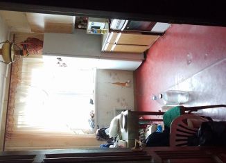 Сдаю в аренду трехкомнатную квартиру, 80 м2, Нижний Новгород, Комсомольская улица, 46