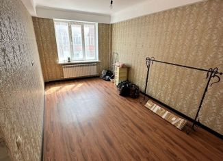 Продажа 2-ком. квартиры, 60 м2, Махачкала, Уллуаинская улица, 3