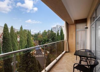 Продаю 3-комнатную квартиру, 113 м2, Сочи, Гагринская улица, 3/8, микрорайон Светлана