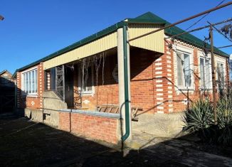 Продаю дом, 63 м2, поселок городского типа Ильский, улица Калинина, 32