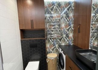 Продам 3-ком. квартиру, 100 м2, Ростов-на-Дону, проспект 40-летия Победы, 63/17с4, ЖК Сокол Град