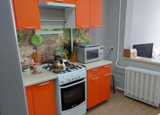 Сдача в аренду 2-комнатной квартиры, 48 м2, Сочи, улица Макаренко, 28, микрорайон Заречный