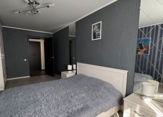 Трехкомнатная квартира на продажу, 60 м2, Коркино, улица 30 лет ВЛКСМ, 35