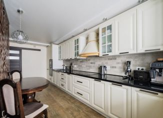 Продам двухкомнатную квартиру, 64.2 м2, Сысерть, улица Свободы, 38А