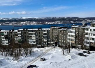 Продам 1-ком. квартиру, 30 м2, Мурманск, улица Чумбарова-Лучинского, 46к2, Ленинский округ