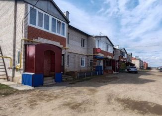 Двухкомнатная квартира на продажу, 58.4 м2, село Бакалы, улица Кирова, 80