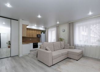 Продажа трехкомнатной квартиры, 65 м2, село Чигири, улица Василенко, 2