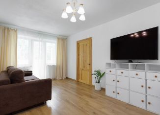 Продается 2-ком. квартира, 44 м2, Калининград, улица Каштановая Аллея, 172, Центральный район
