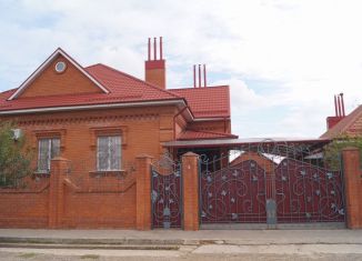 Продам дом, 280 м2, станица Каневская, улица Нестеренко, 5