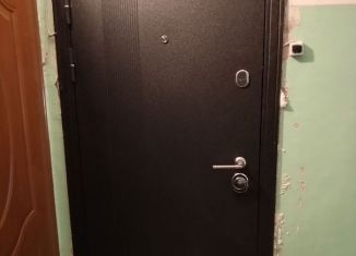 Продам 3-комнатную квартиру, 47.7 м2, Кириши, улица Нефтехимиков, 21