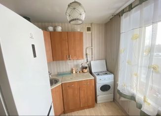 Продам 2-комнатную квартиру, 41 м2, Троицк, улица имени С.И. Ловчикова, 72