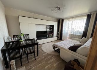 Двухкомнатная квартира на продажу, 51.5 м2, поселок городского типа Алексеевка, Северная улица, 5В