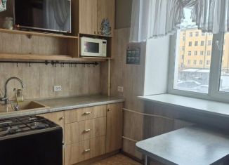 Продаю 1-ком. квартиру, 40 м2, Мурманск, улица Самойловой, 3, Октябрьский округ