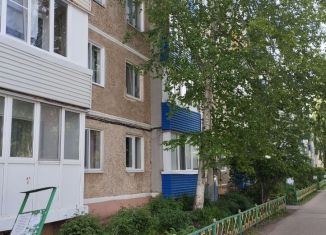 Продаю 2-ком. квартиру, 44.3 м2, Ишимбай, проспект Ленина, 13