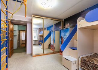 Трехкомнатная квартира на продажу, 68 м2, Новосибирск, Сибирская улица, 49, метро Площадь Гарина-Михайловского