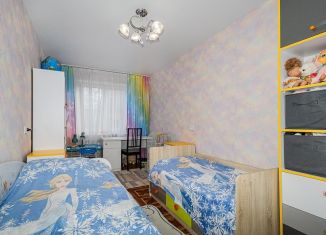 Продаю двухкомнатную квартиру, 44 м2, Новосибирск, улица Кошурникова, 49, метро Золотая Нива