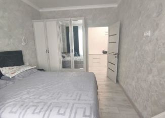 Продам 2-ком. квартиру, 61 м2, Темрюк, улица Бувина, 276к2