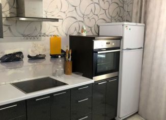 Сдача в аренду 1-комнатной квартиры, 41 м2, Тюмень, Западносибирская улица, 2к1, Ленинский округ