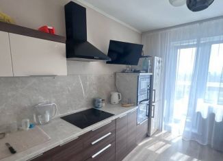 Продаю 1-ком. квартиру, 41 м2, Новосибирск, Плющихинская улица, 2