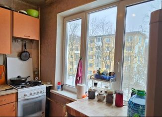Продается 3-комнатная квартира, 55.8 м2, Сергиев Посад, Озёрная улица, 1