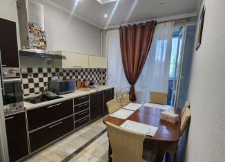 Четырехкомнатная квартира на продажу, 103.6 м2, Старый Оскол, микрорайон Олимпийский, 40