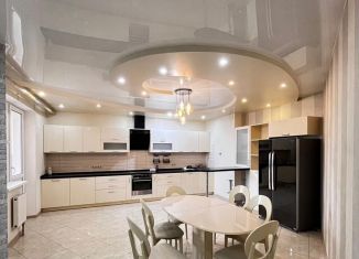 Продам трехкомнатную квартиру, 120 м2, Краснодар, улица Достоевского, 84, микрорайон район 40 лет Победы