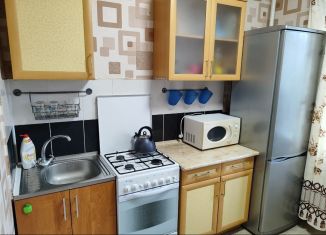 Сдается в аренду 2-комнатная квартира, 55 м2, Саратов, Авиационная улица, 42